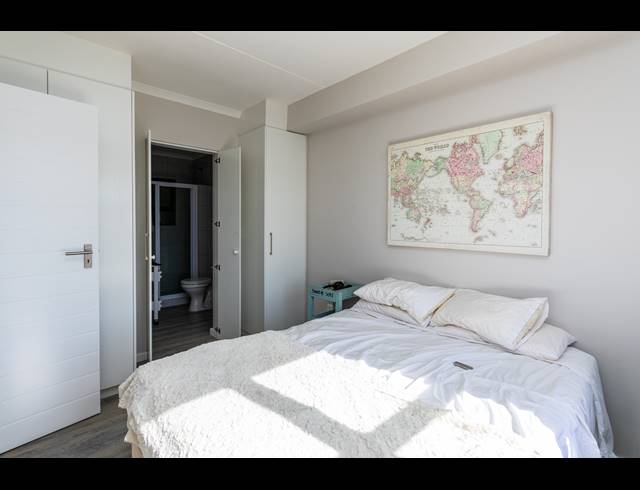 1 BEDROOM APARTMENT FOR SALE IN TABLE VIEW